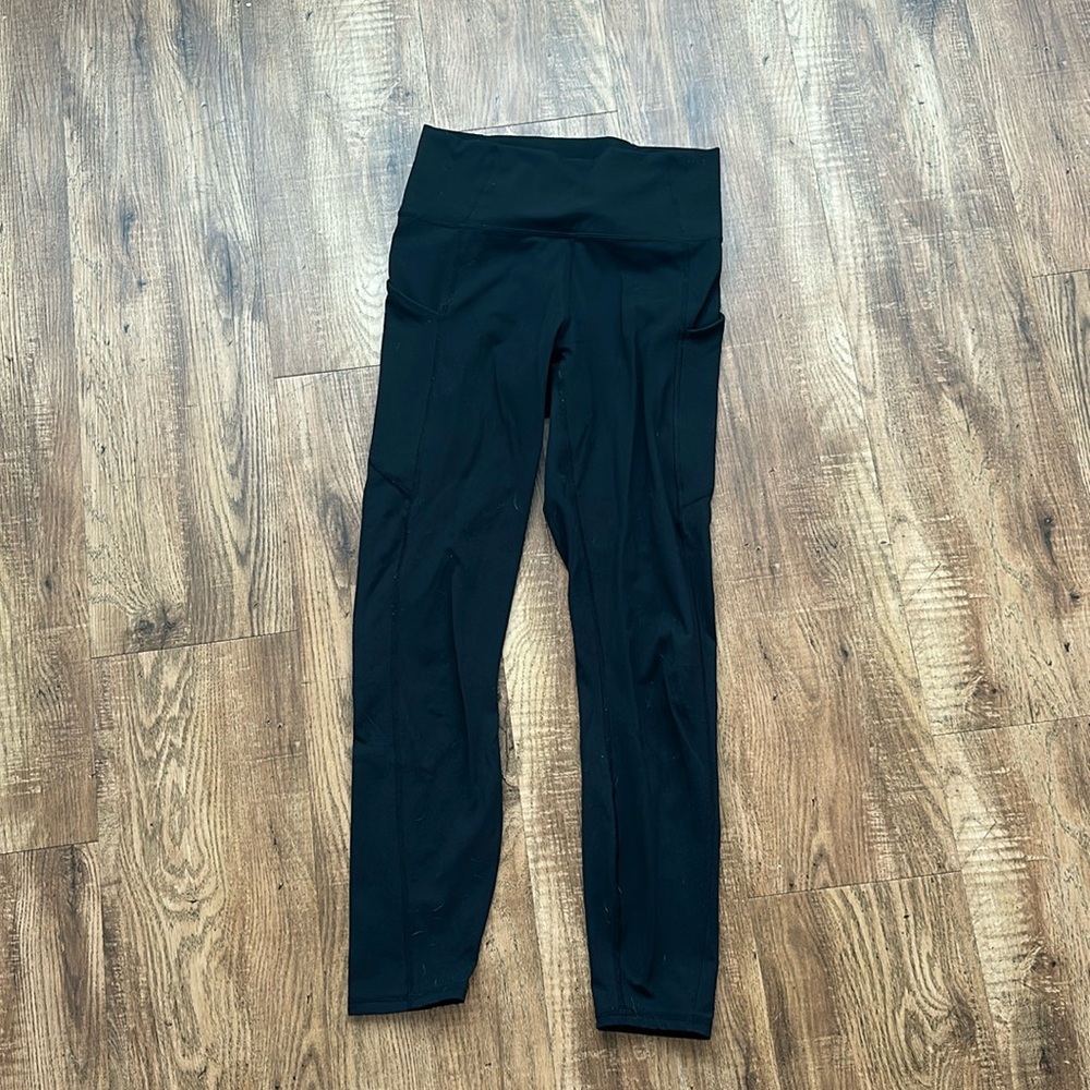 Fabletics 7/8 leggings with pockets